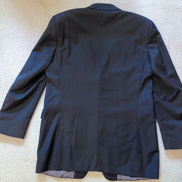 Calvin Klein Full Wool Suit (blazer and pants) - Picture 5 of 16